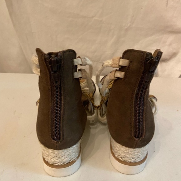 DIBA.True leather & cow hair leopard print wedge sandals size 8 NWT - Picture 3 of 7